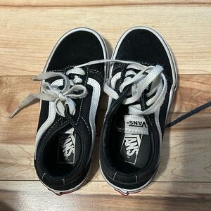 little boys vans little dirty but can be washed